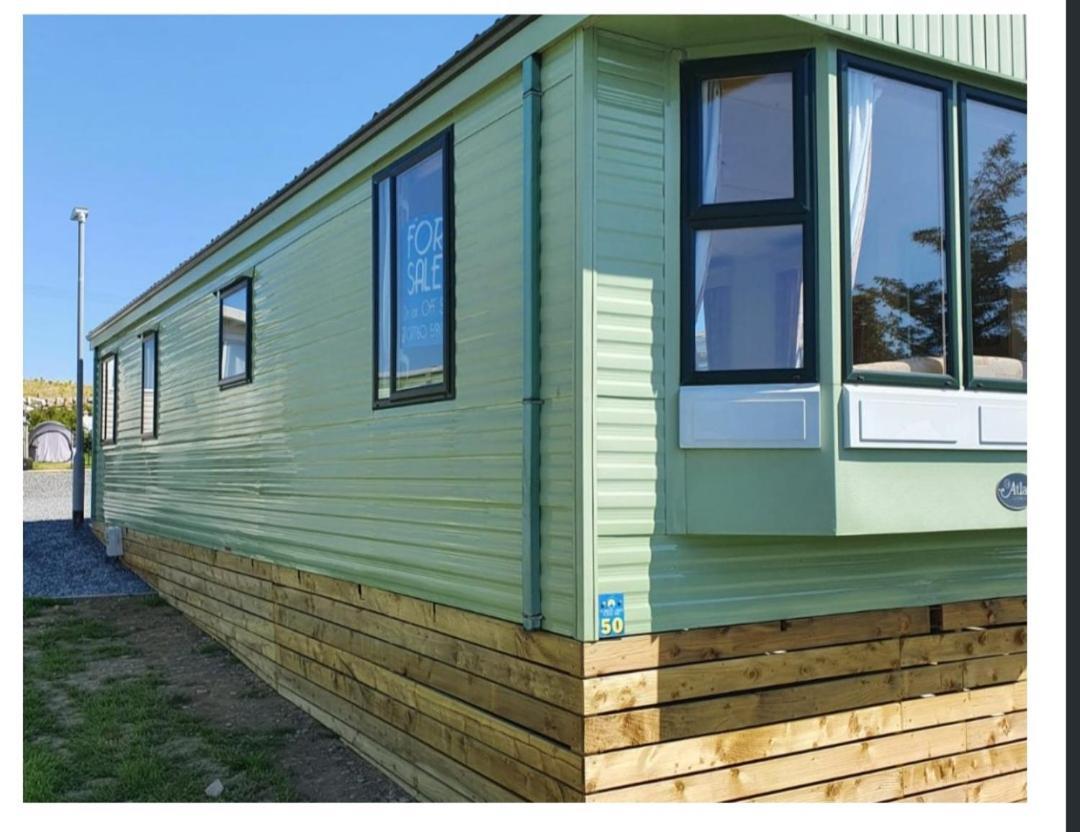 Serenity Monreith Exterior photo